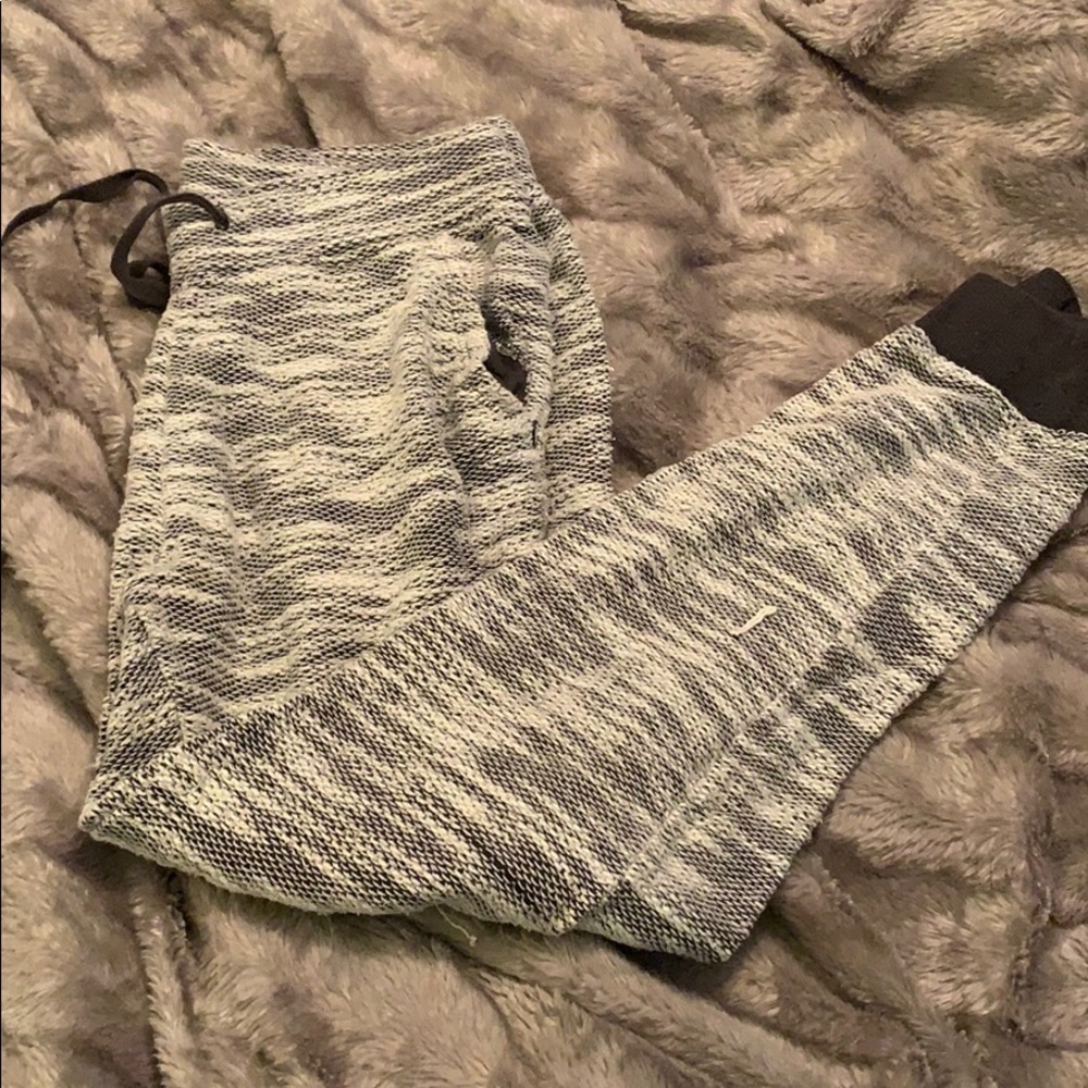 Hollister XS SWEAT PANTS